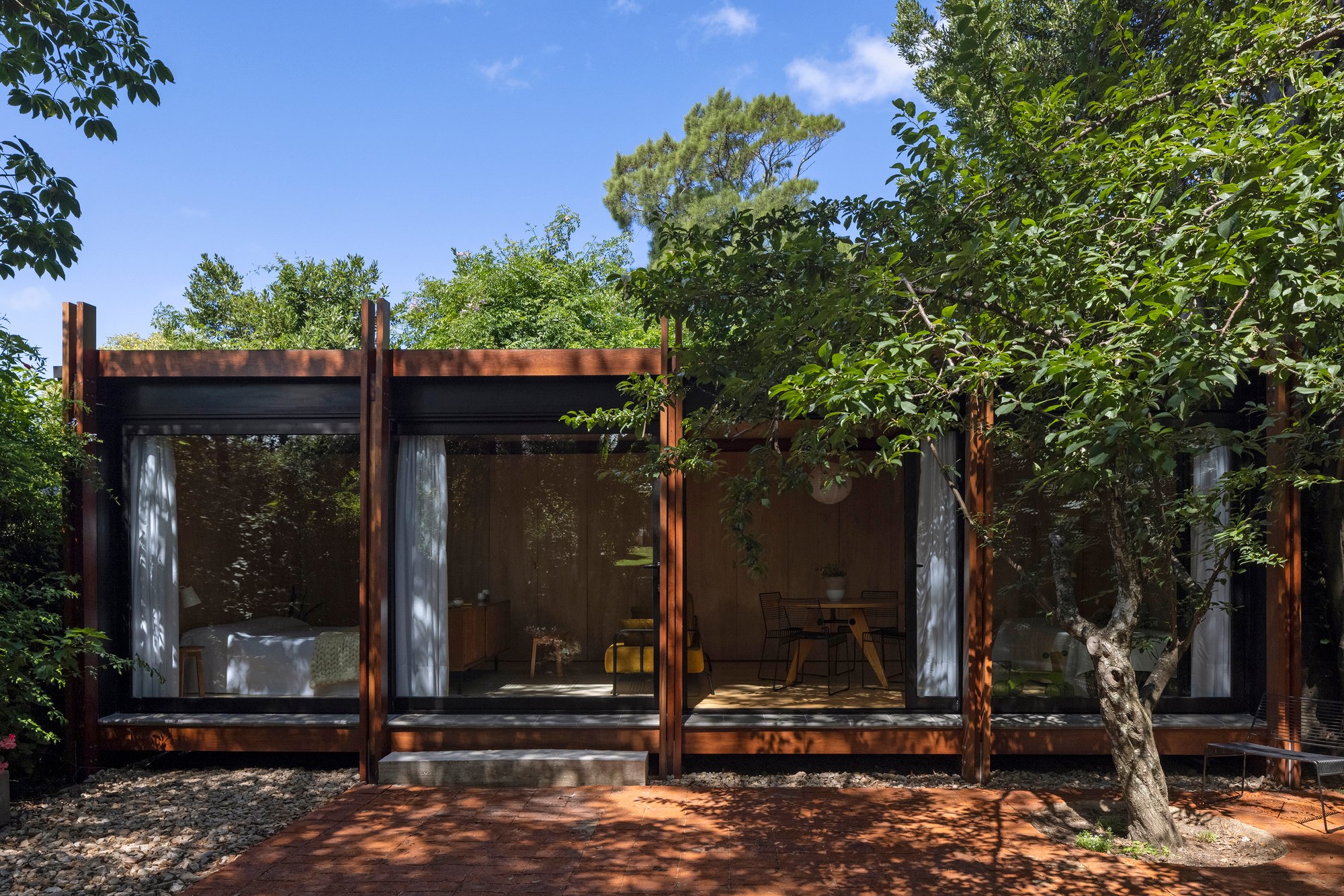 Vicente House / MASA Arquitectos: Adaptive, Sustainable, and Resilient Small-Scale Living