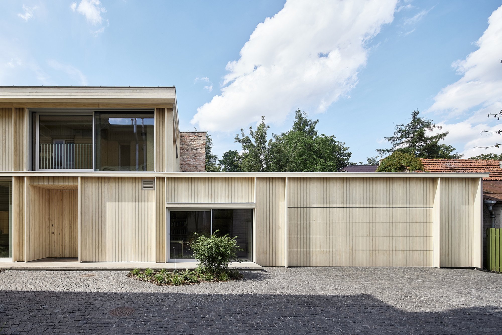 A House in Žvėrynas by Inblum Architects