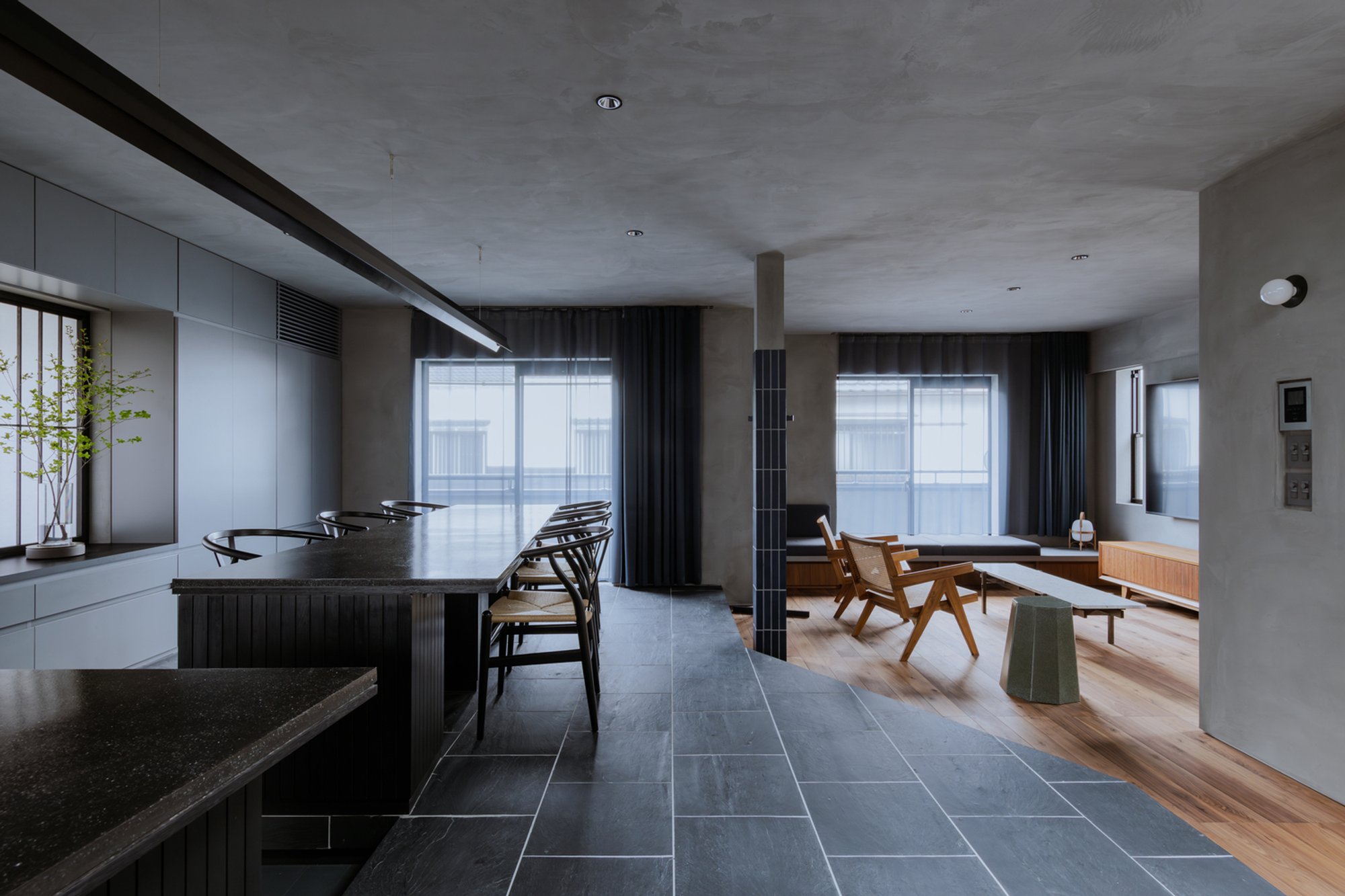 Guest House in Kameido Tenjin by HAGISO inc. – Tokyo Family Home Renovation Focused on Hospitality and Open Living