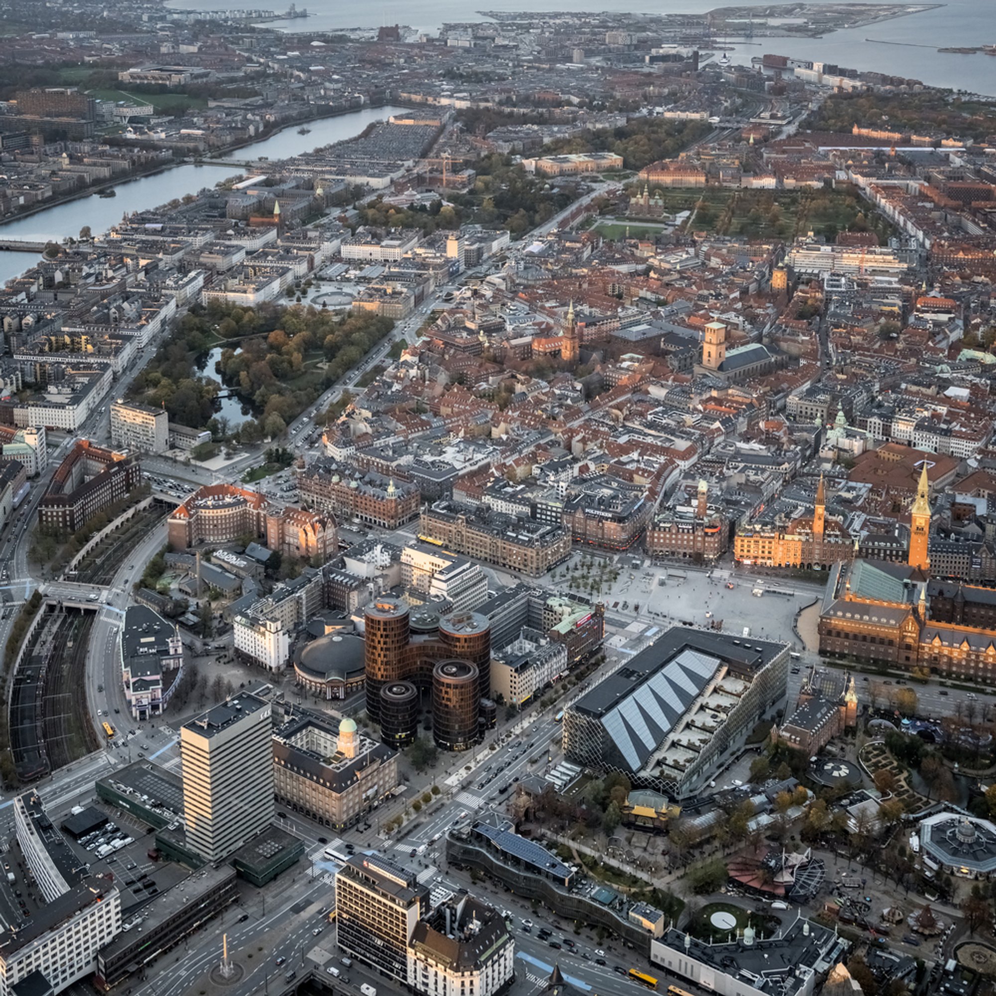 Axel Towers by Lundgaard & Tranberg Architects: A Playful Mixed-Use Landmark in Copenhagen