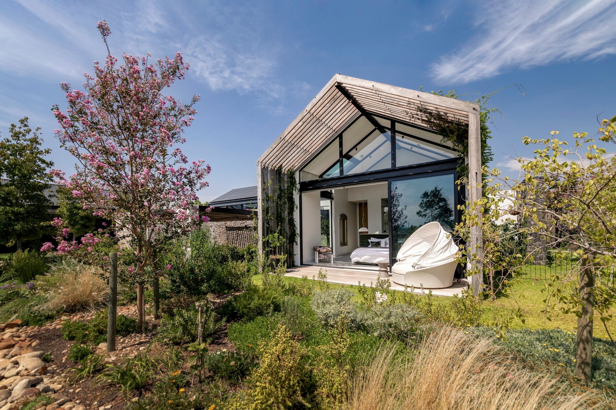 The Reserve 01 House by Studio BHD: Sustainable Luxury in Paarl, South Africa