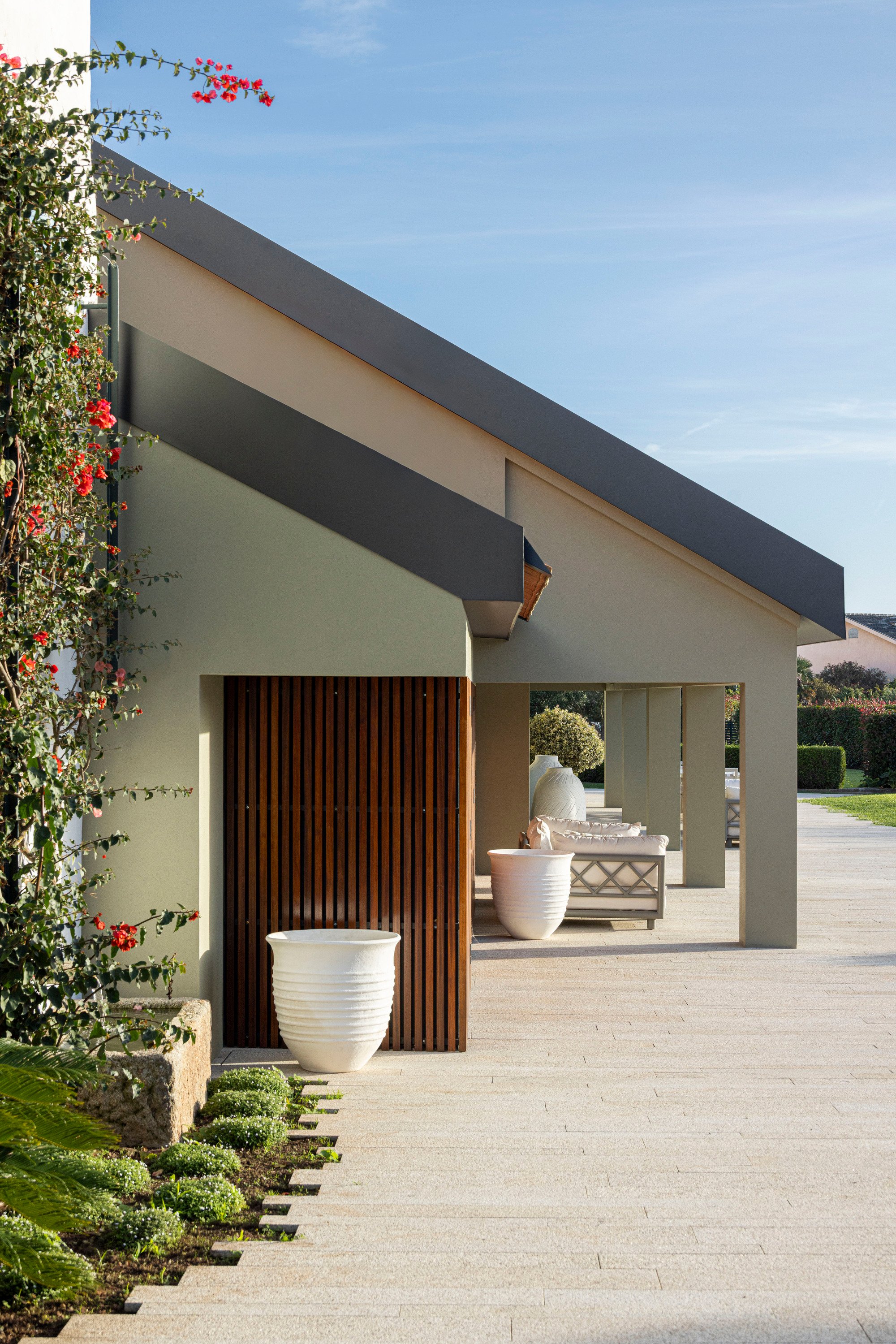 Mill House By Silverline: Contemporary Transformation in Vila Nova de Gaia