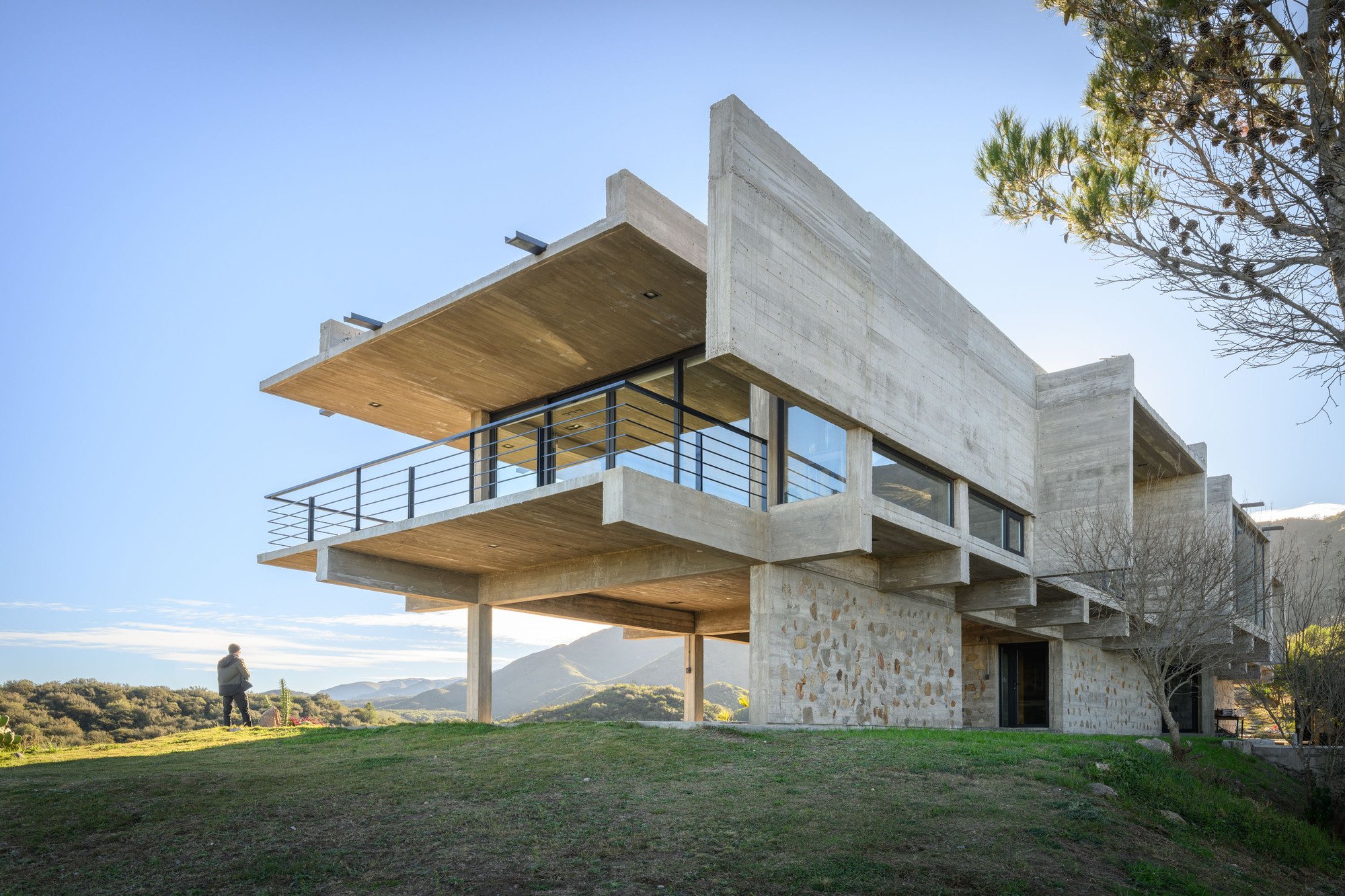 House on El Dragón By Cristian Nanzer