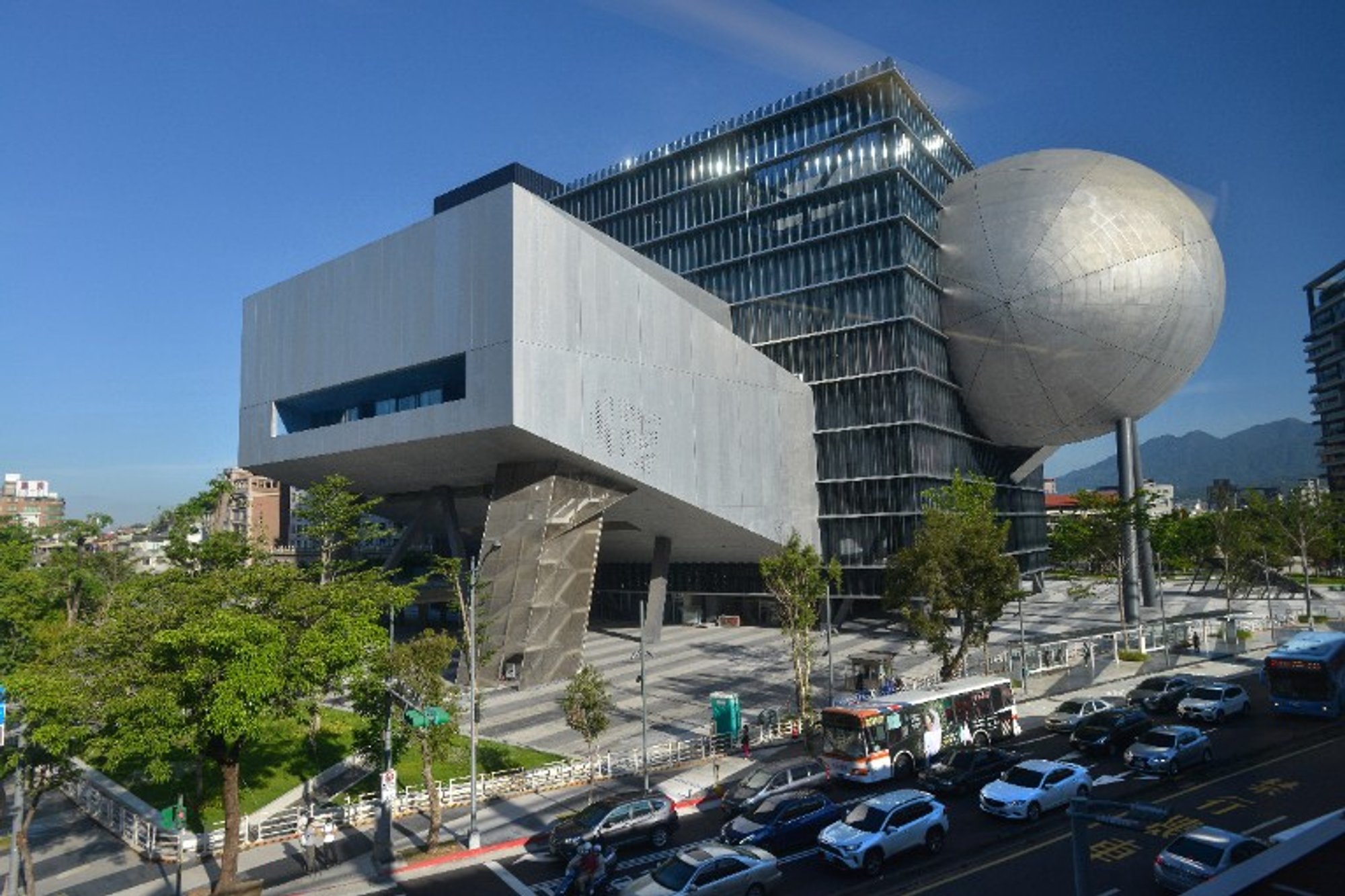OMA's Taipei Performing Arts Center Set to Debut in Summer 2022