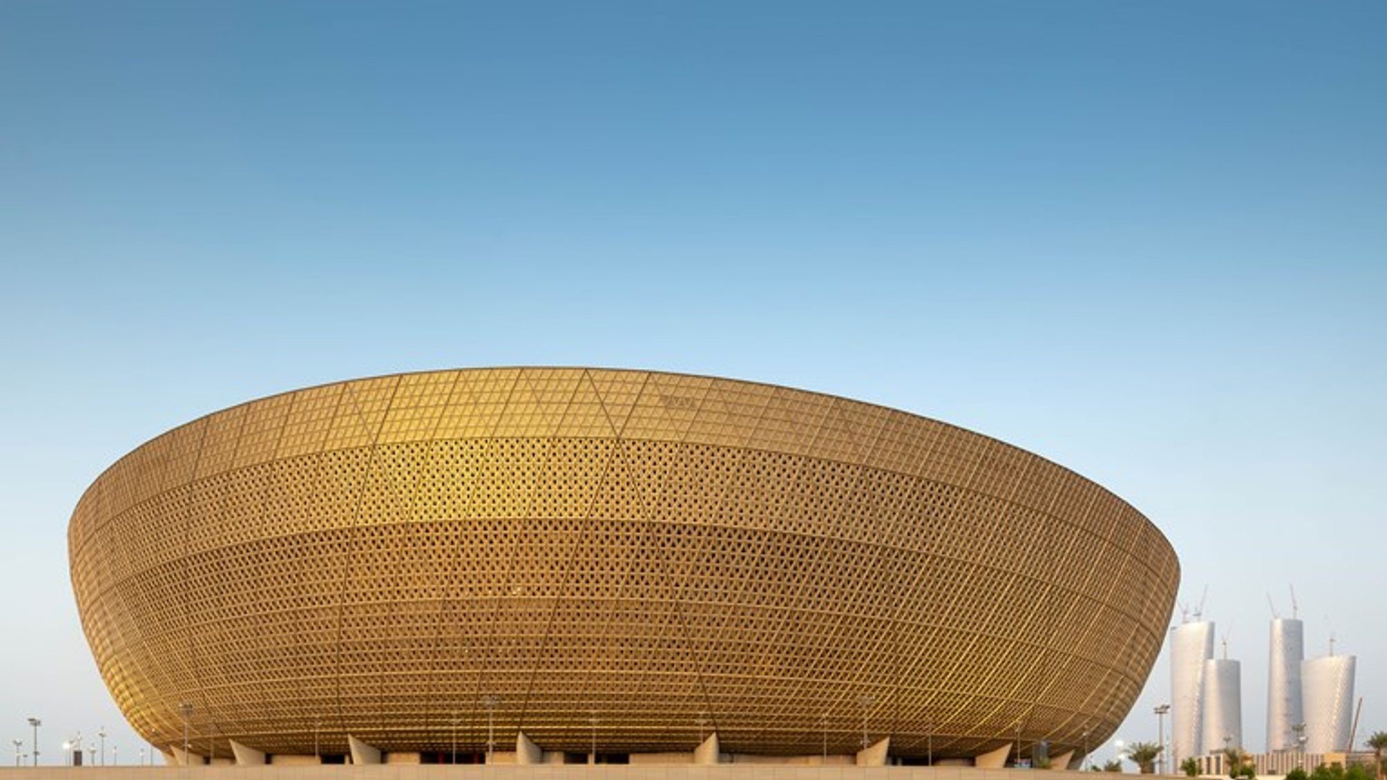Foster + Partners Create a Playful and Elegant Stadium for Qatar World Cup Final