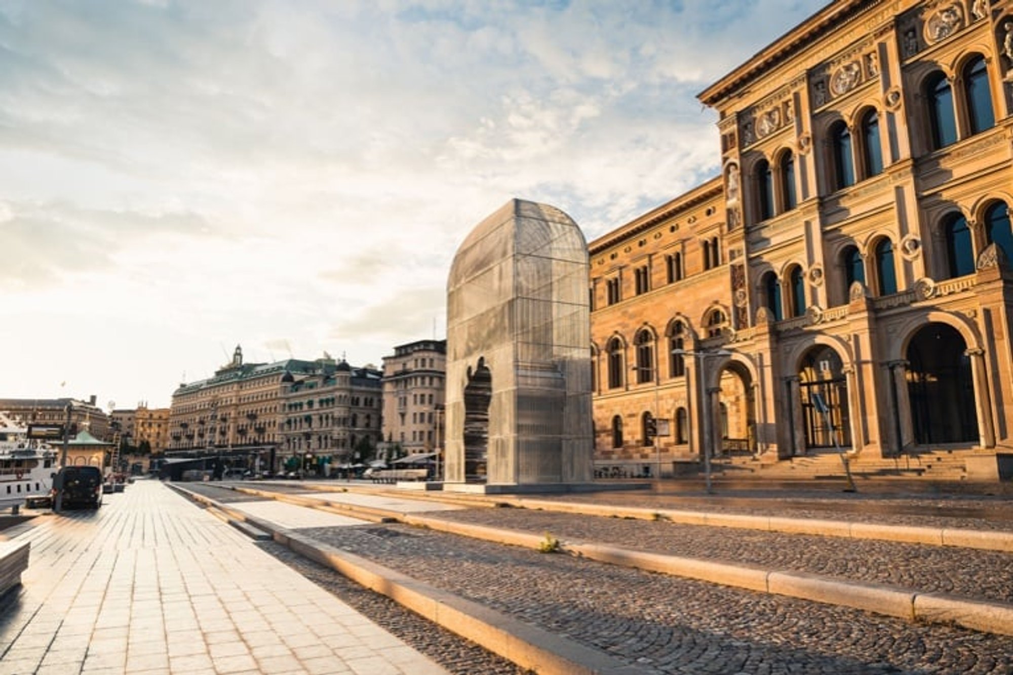 Arch by Ai Weiwei and Brilliant Minds Revealed in Stockholm as Newest Public Artwork