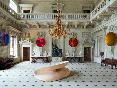 Behold the Magnificence of Anish Kapoor's Monumental Outdoor Sculptures in His Biggest UK Exhibition Yet!