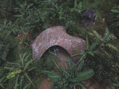 Earthscape Studio’s Innovative Cowshed Design in Peermade, Kerala, India