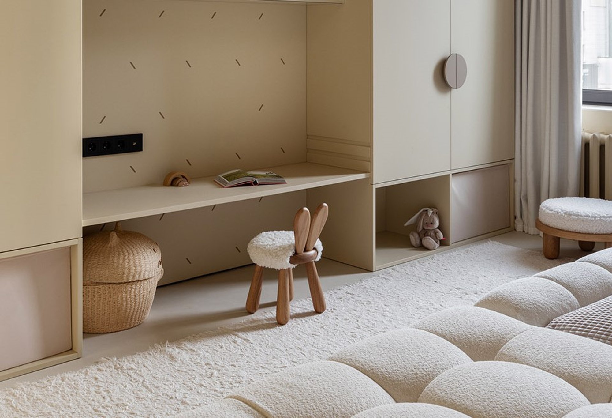 Step into the Chic and Serene World of BEIGE APARTMENT - ZROBIM Architects' Latest Masterpiece!