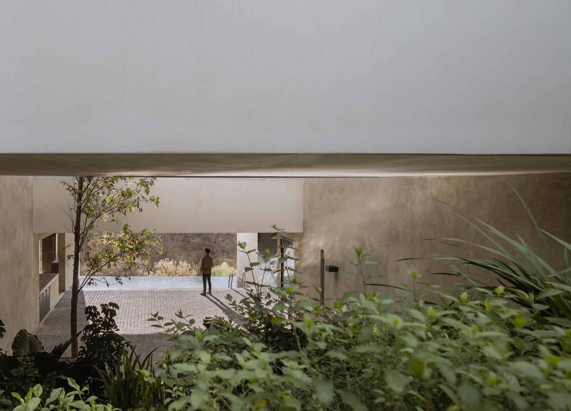 Architectural Marvel: The Cañada Residence by Escobedo Soliz