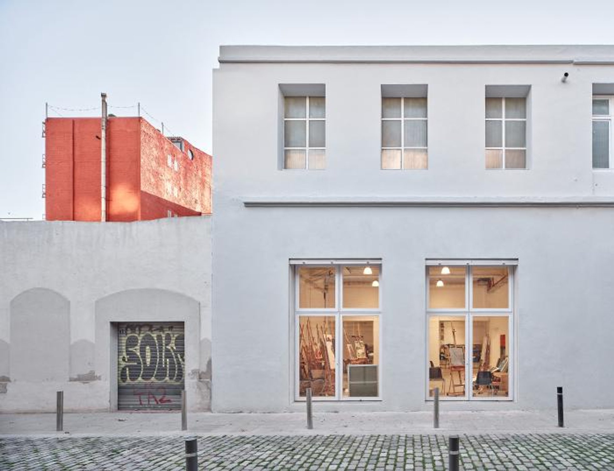 Visionary Collaboration: Pau Vidal and Yaiza Terré Unleash Creative Renaissance at BAU Granada's Arts and Design University.