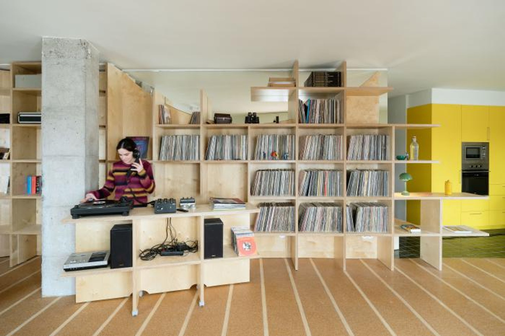 Inspired Chaos: BEAR House Transforms Order into Creative Freedom