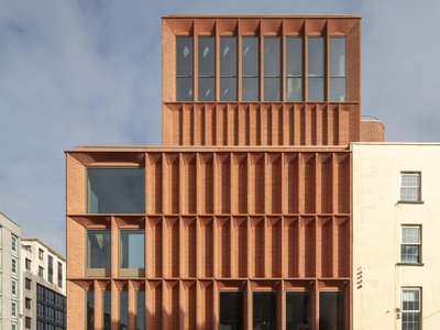 Niall McLaughlin: Crafting Memorable Moments in the Global Rugby Arena