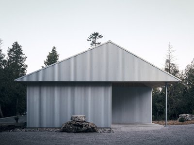 StudioAC creates a devilishly gorgeous retreat in the heart of Glen - See inside now!