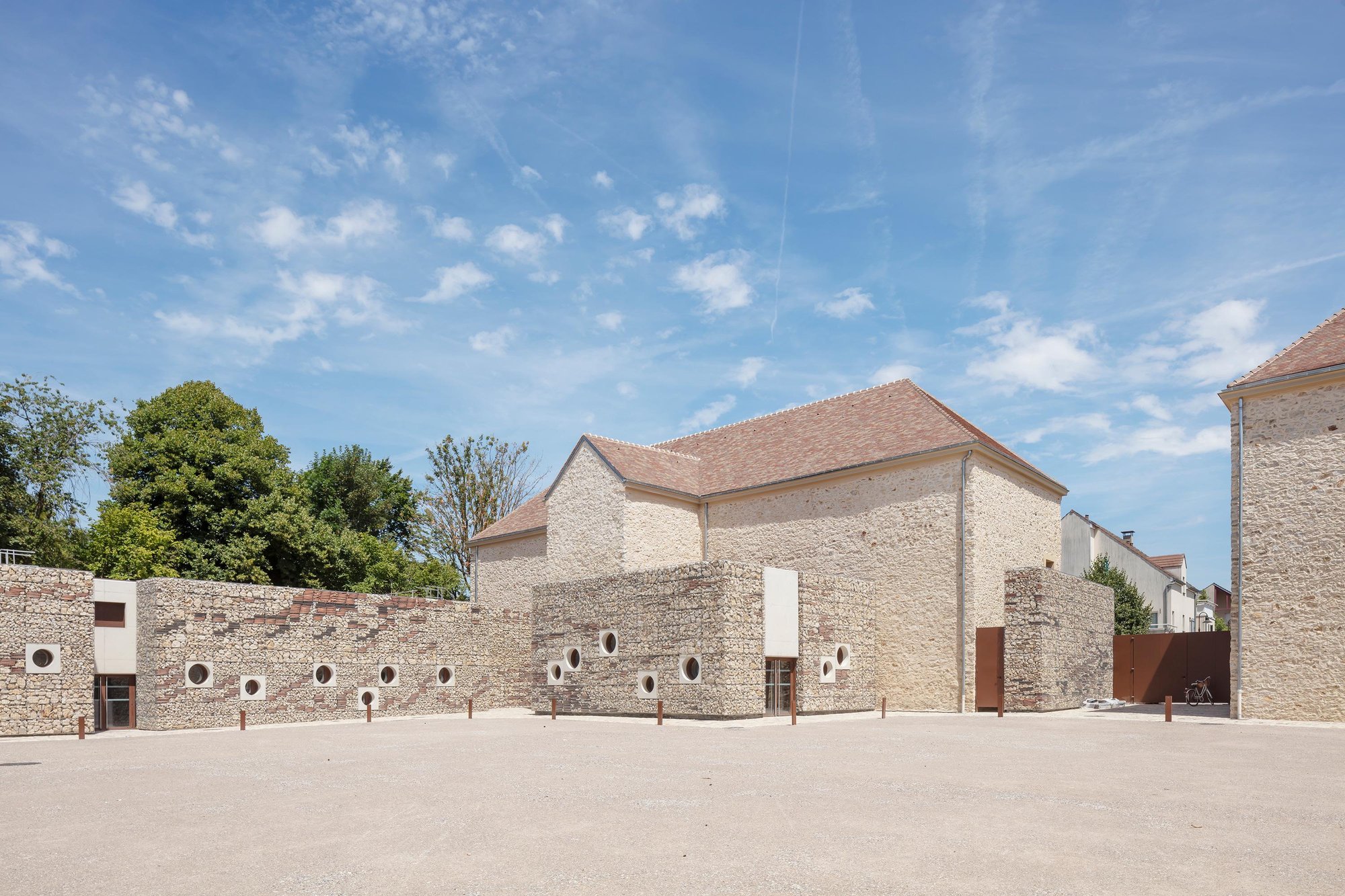 Unleash Your Inner Artist at OPUS 5: The Ultimate Chessy Cultural Haven!