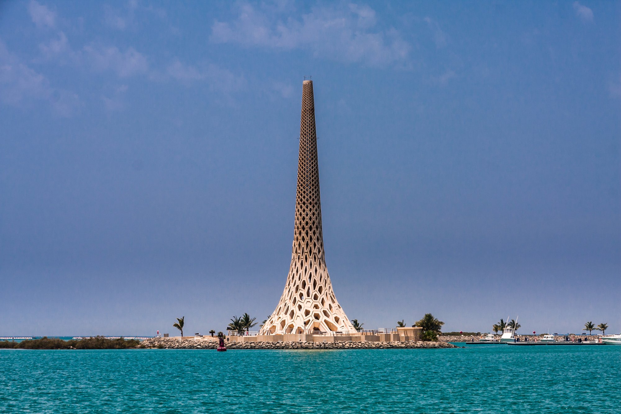 Architectural Innovations in Water-Scarce Environments: Crafting Sustainable Solutions