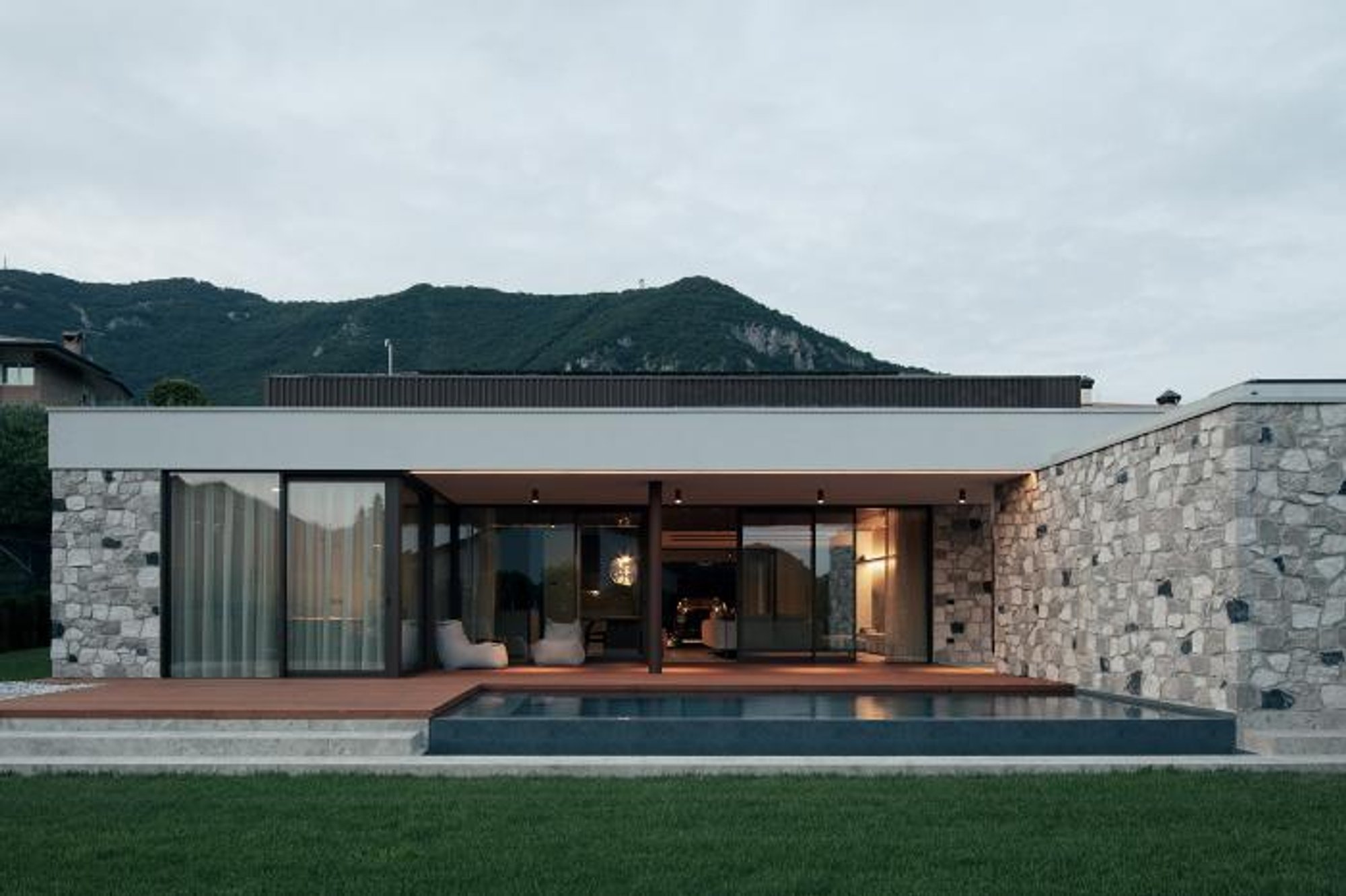 House MD: A Masterpiece by Didonè Comacchio Architects