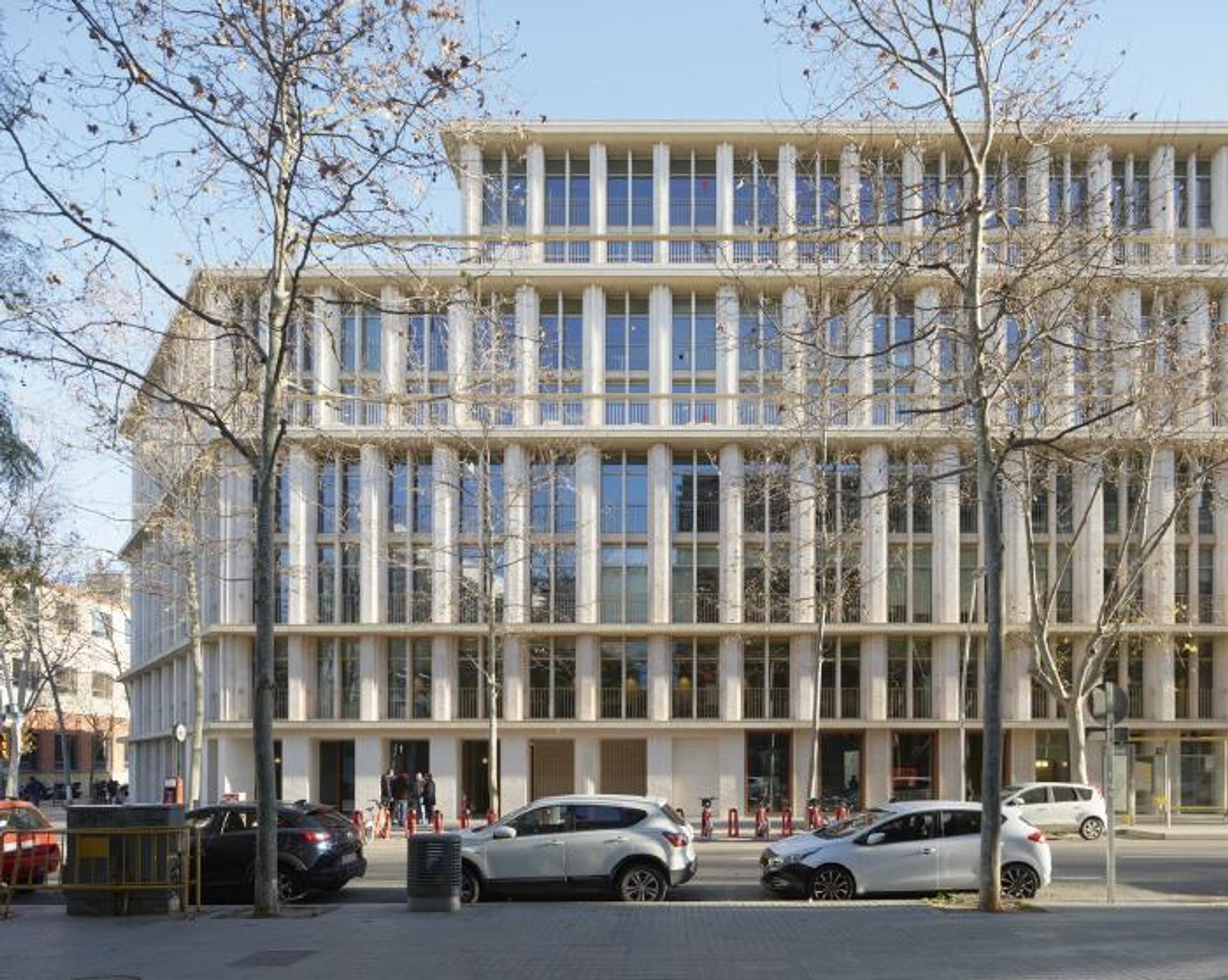 Architectural Marvel Unveiled: BAAS Arquitectura Transforms Pallars 180!