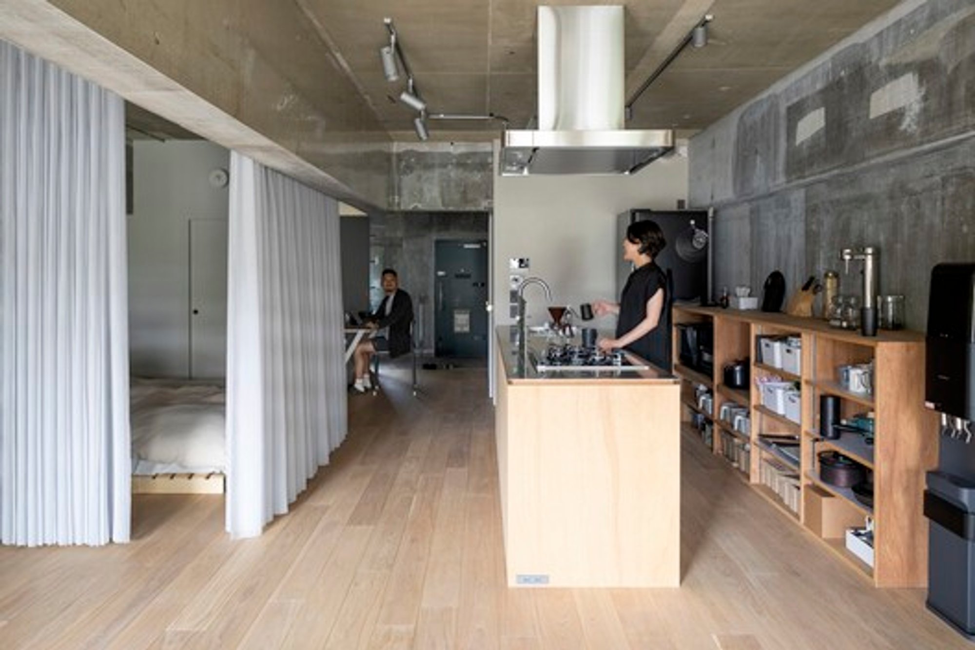 Optimizing Your Living Space: A Flexible Approach by KOSAKU Architects