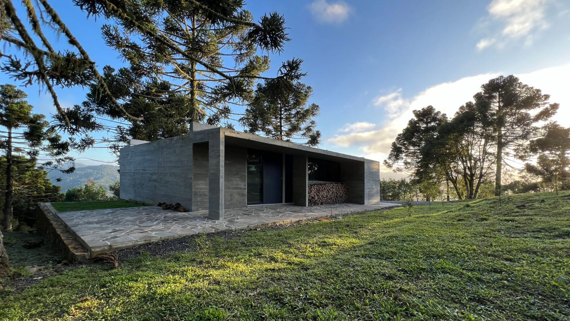 Sustainable Forest Lodge Design: Merging Modernism with Nature