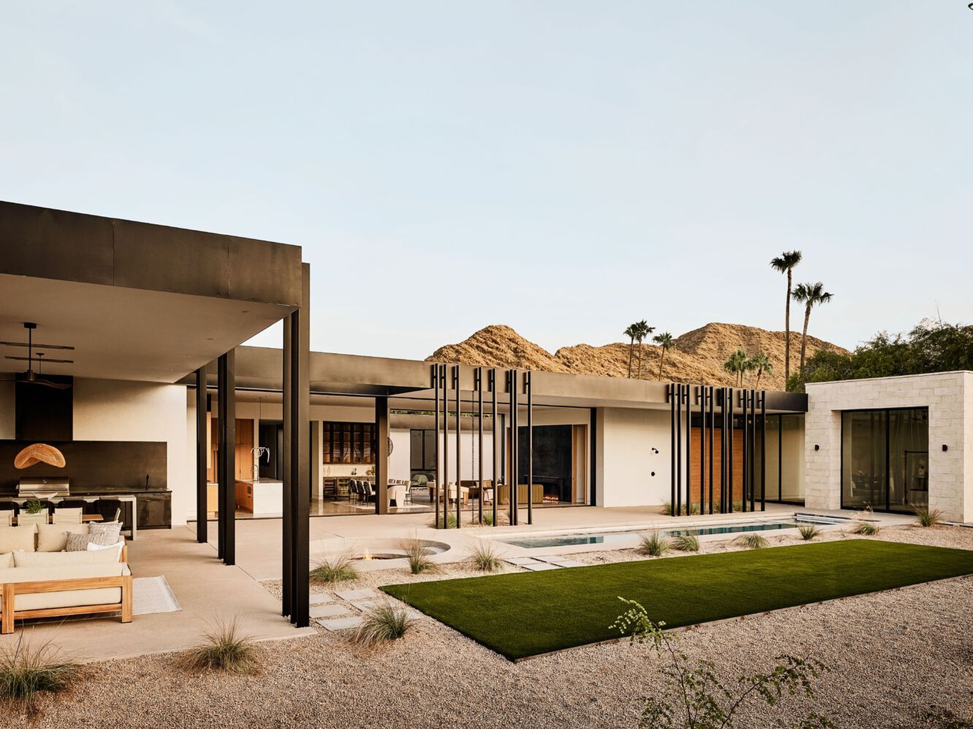 Modern Courtyard Homes in Arizona: A Deep Dive into Mockingbird House by The Ranch Mine