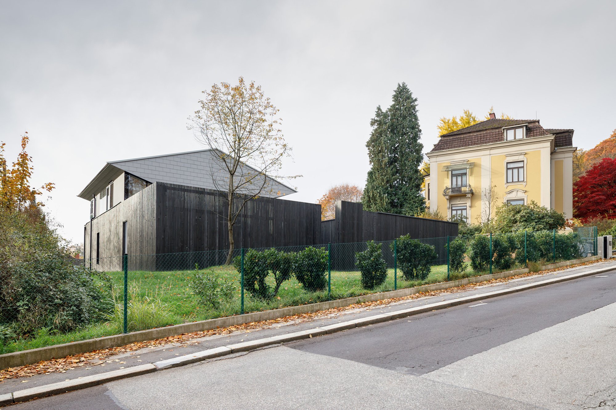 Raute Römerberg: Sustainable Living in Austrian Elegance by Moser und Hager Architekten