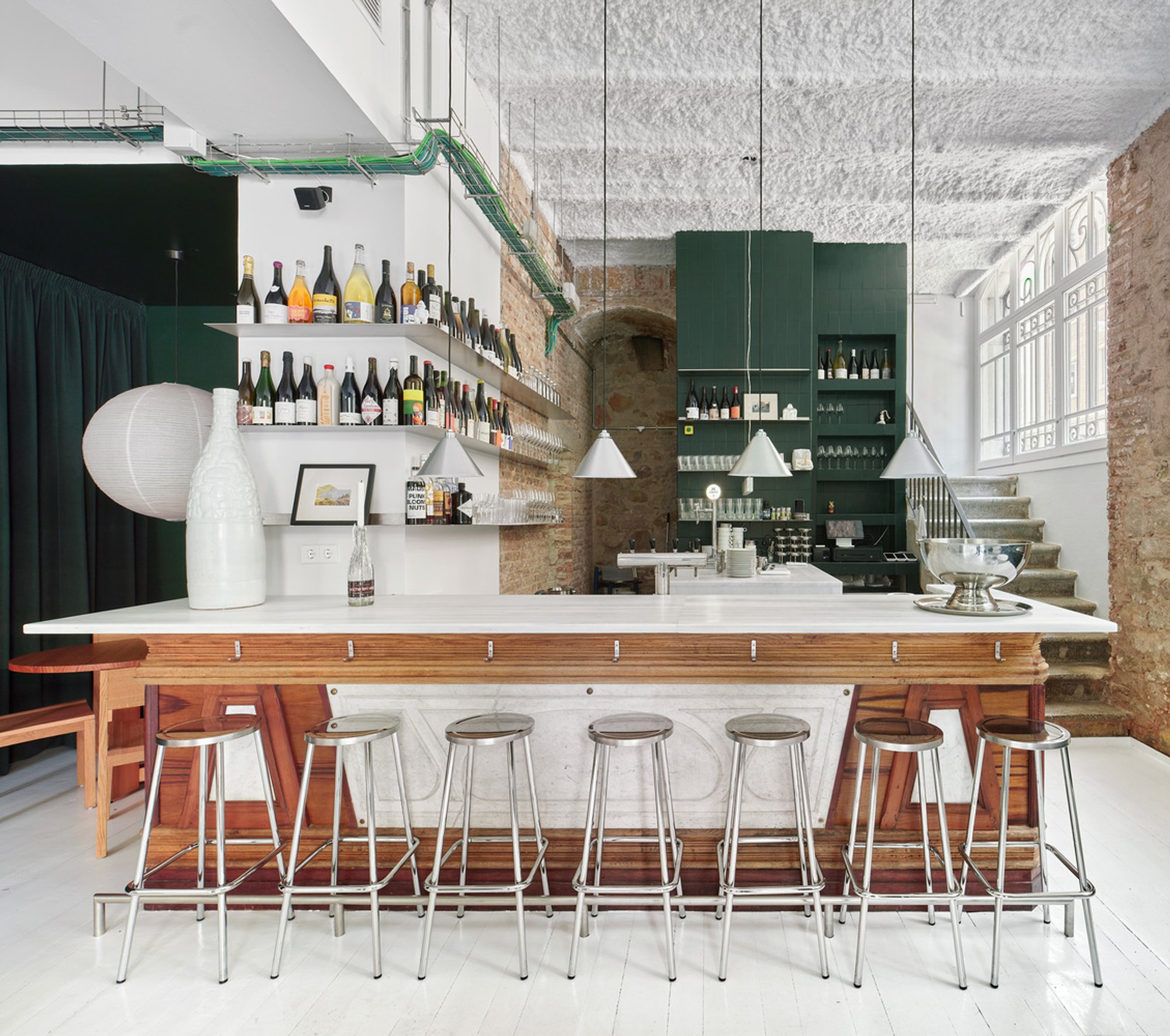Crafting Social Experiences: The Unique Design of Tiberi Bar in Barcelona by h3o architects