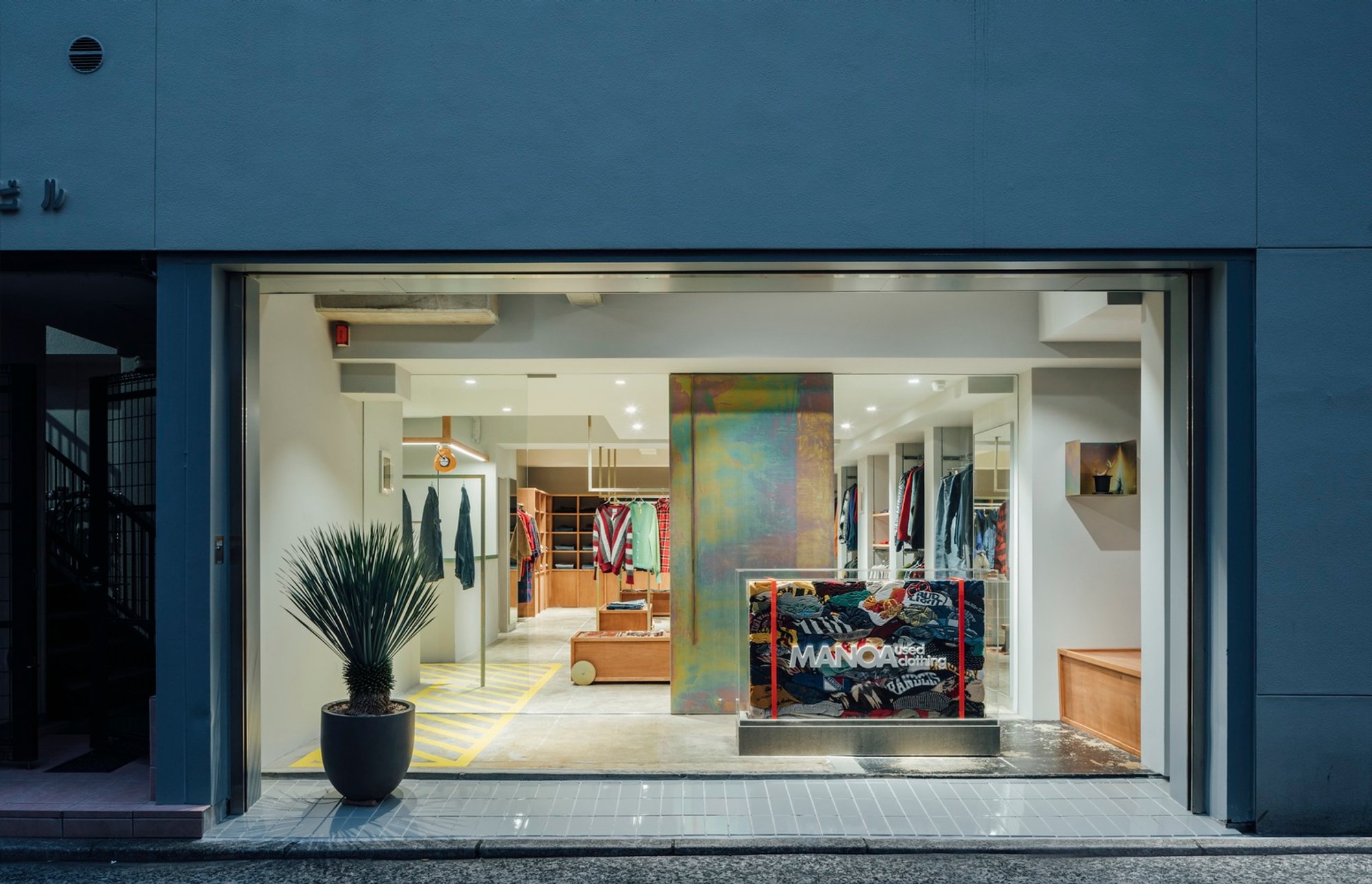Unveiling the Splendor of Vintage Clothing Store Architecture