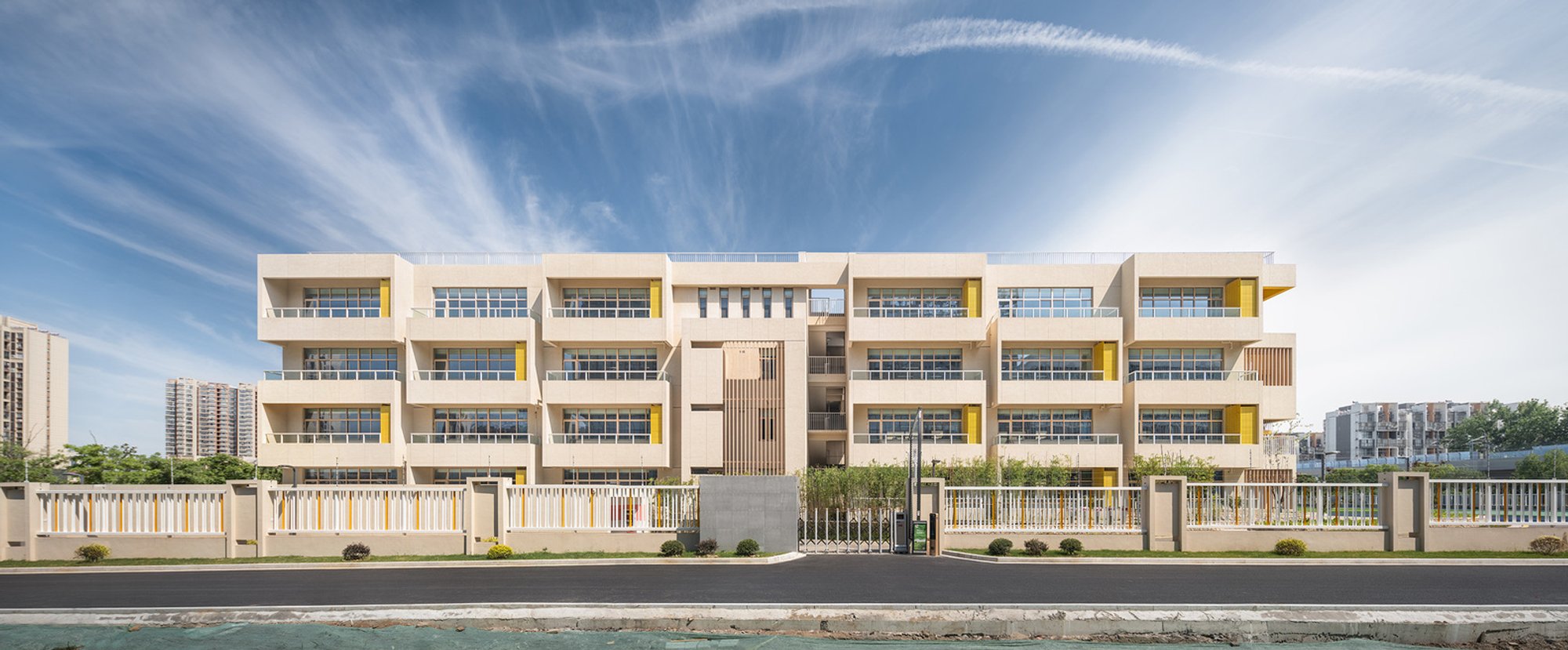 Revolutionizing Education Spaces: Zhaohui Rong Studio's Innovation at Wenqi Road Primary School