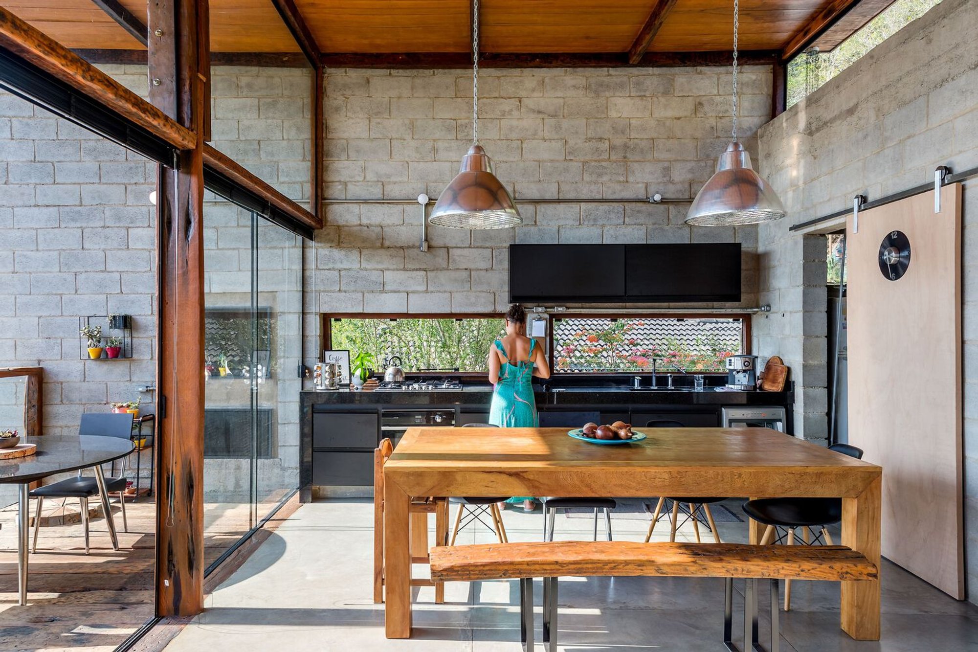 Sustainable Architecture Design: Innovating with the House of 6000 Blocks