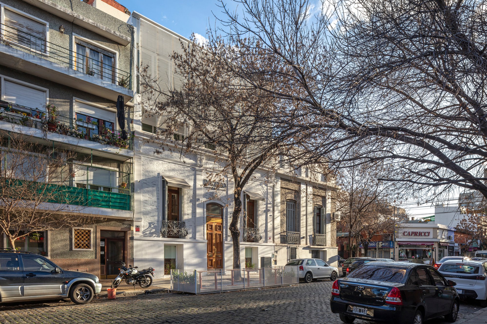 Unlocking Architectural Harmony: Fraga 586 Extension by Arqtipo