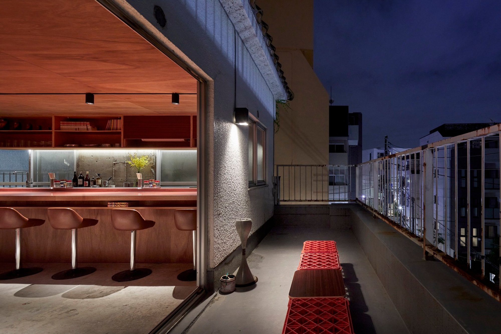 Nostalgic Charm: The Showa-Style Interior of The Ginzara Midnight Diner