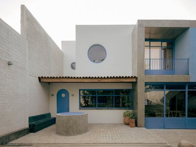Traditional Mexican Architecture: A Modern Interpretation in San Ignacio House