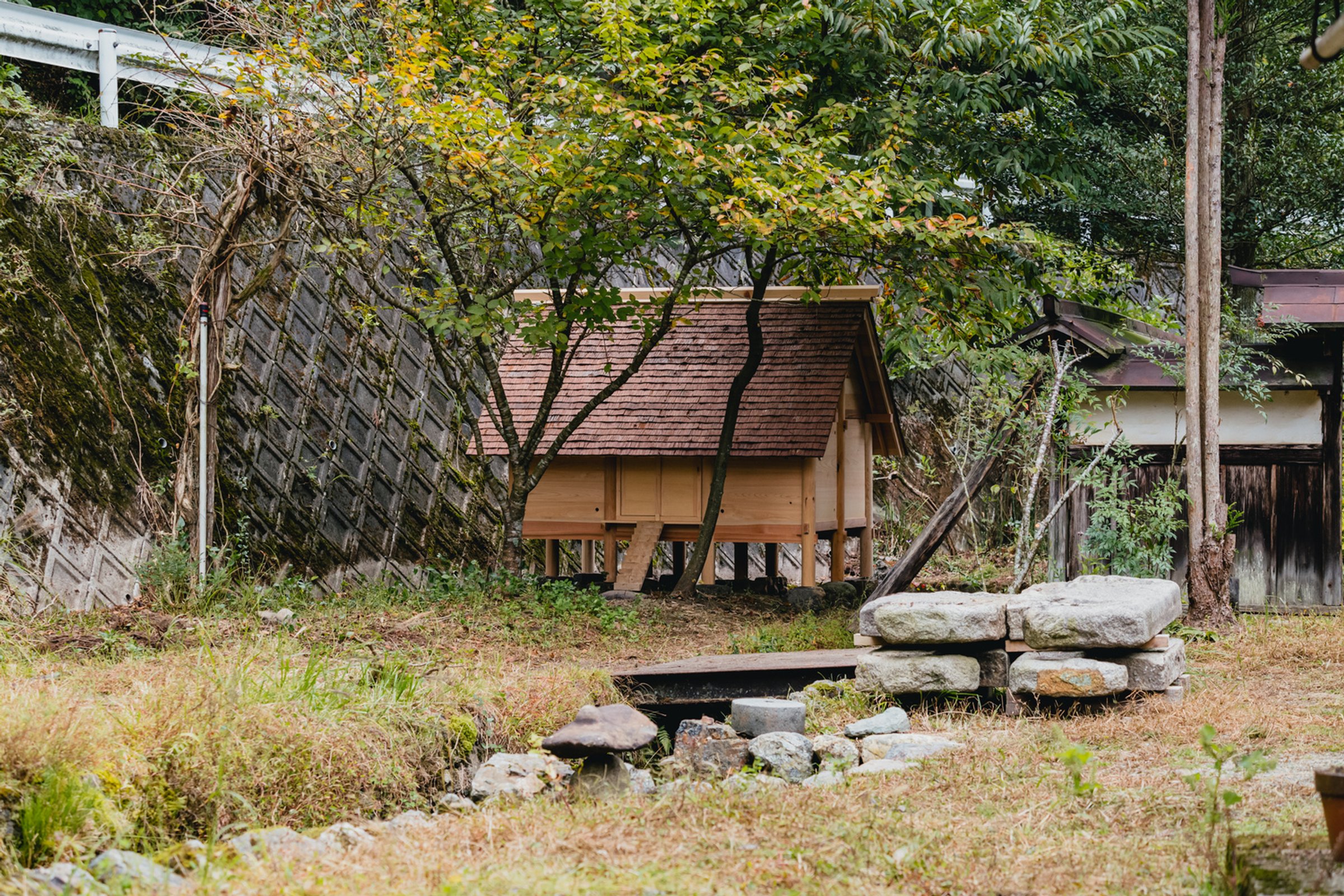 Japanese Architecture Inspired Chicken Coop: Merging Tradition with Modern Sustainable Practices