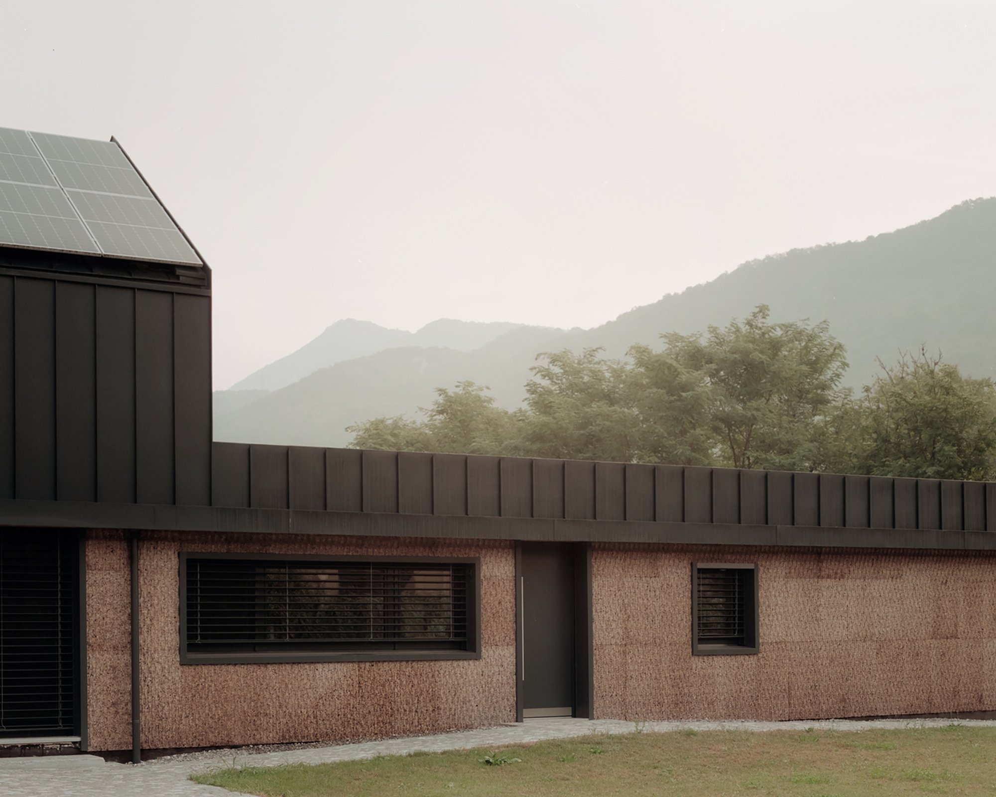 Casa 9 Border House: A Paradigm of Sustainable Architecture Design