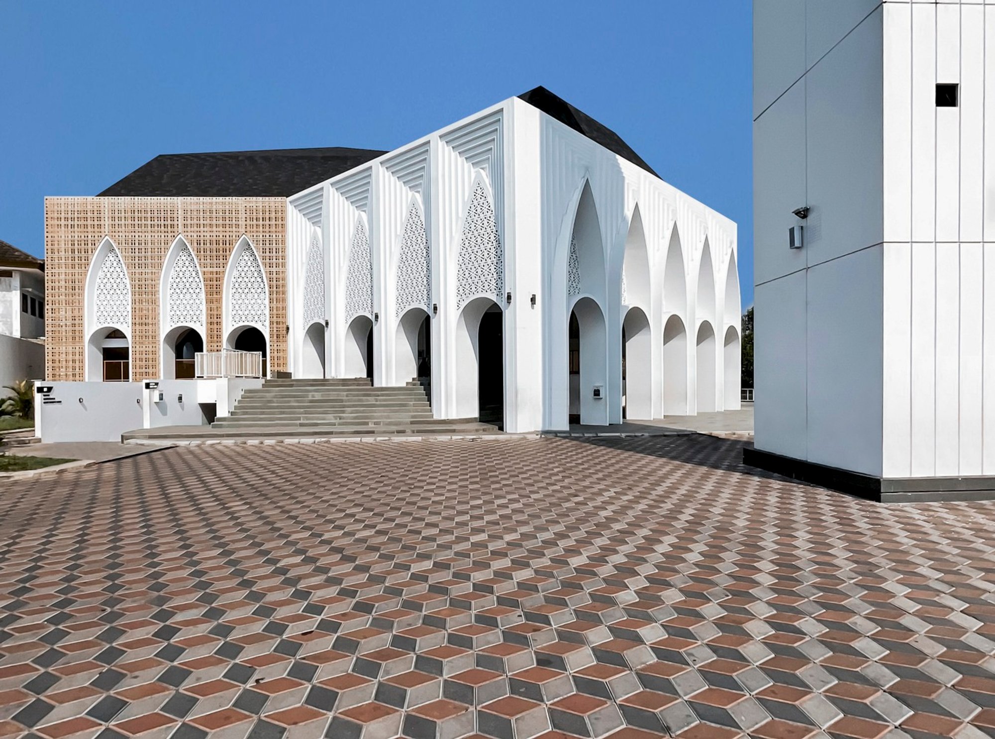 Al-Muttaqin Grand Mosque: A Testament to Contemporary Mosque Design