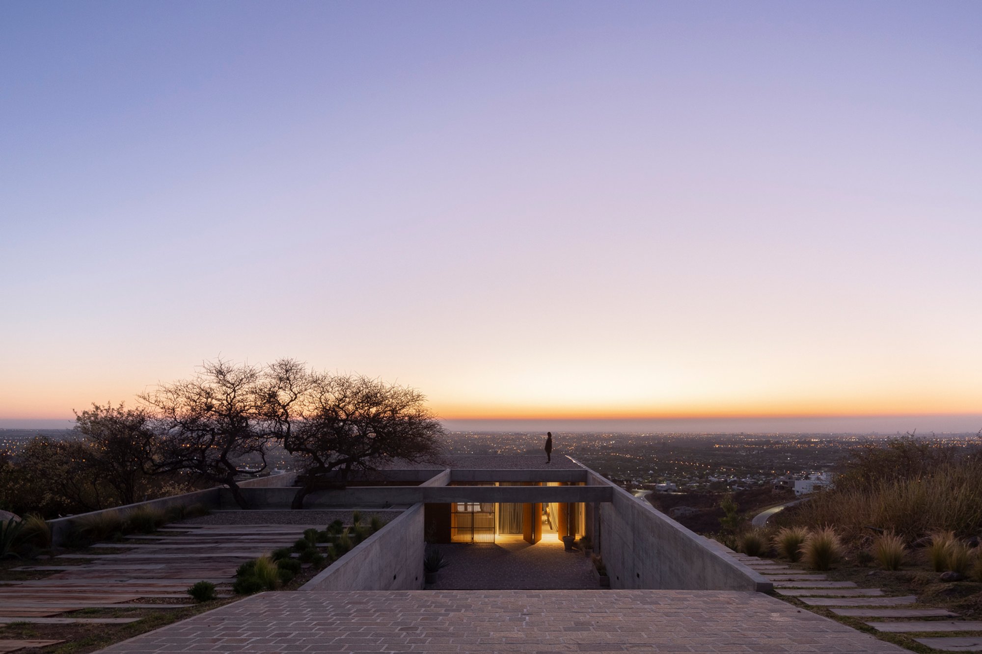 Integrating Architecture with Nature: The MP House by Gastón Sironi and Valentina Machado