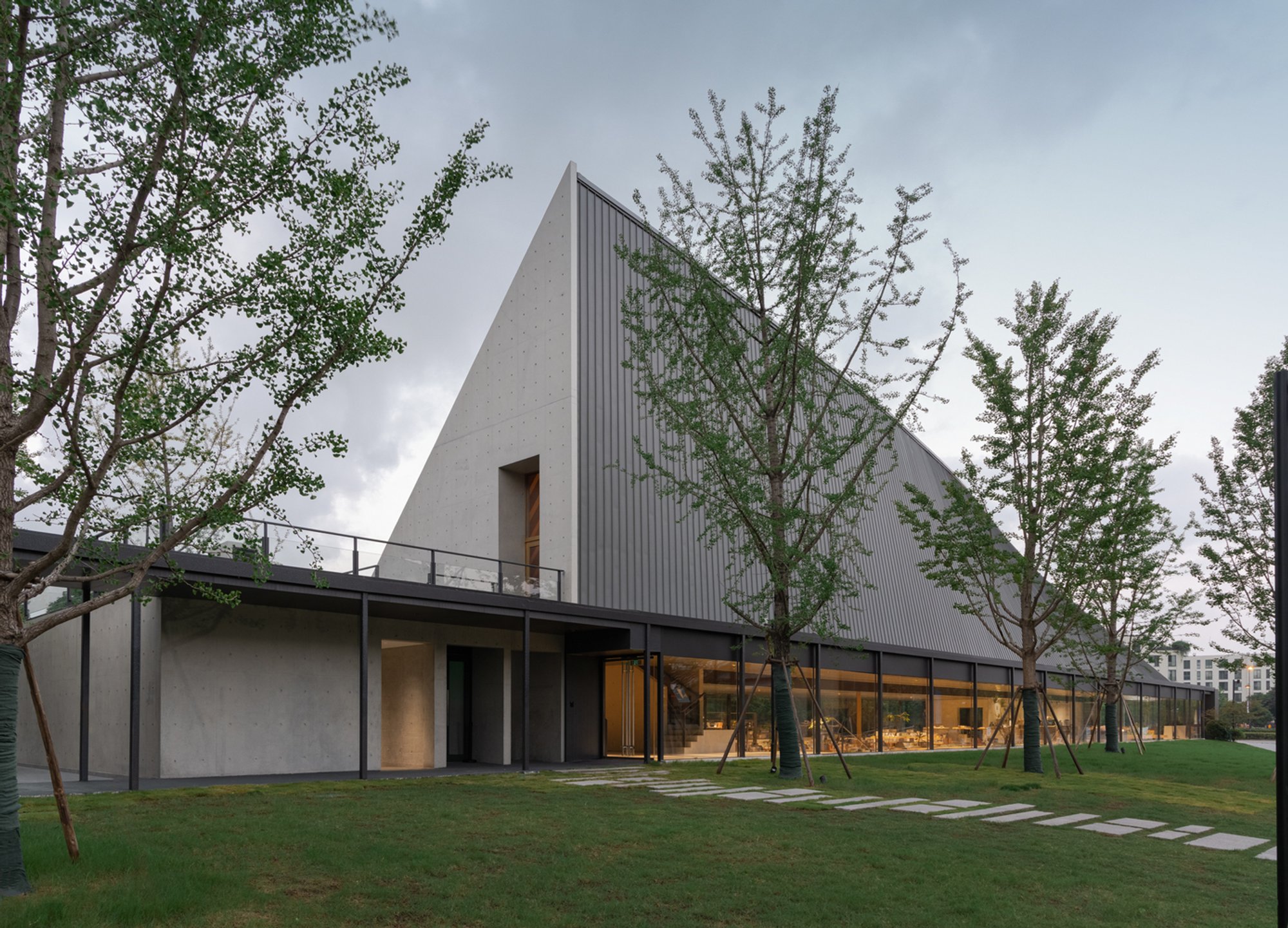The Evolution of Cultural Center Design: A Deep Dive into The Big Barn by Atelier Deshaus