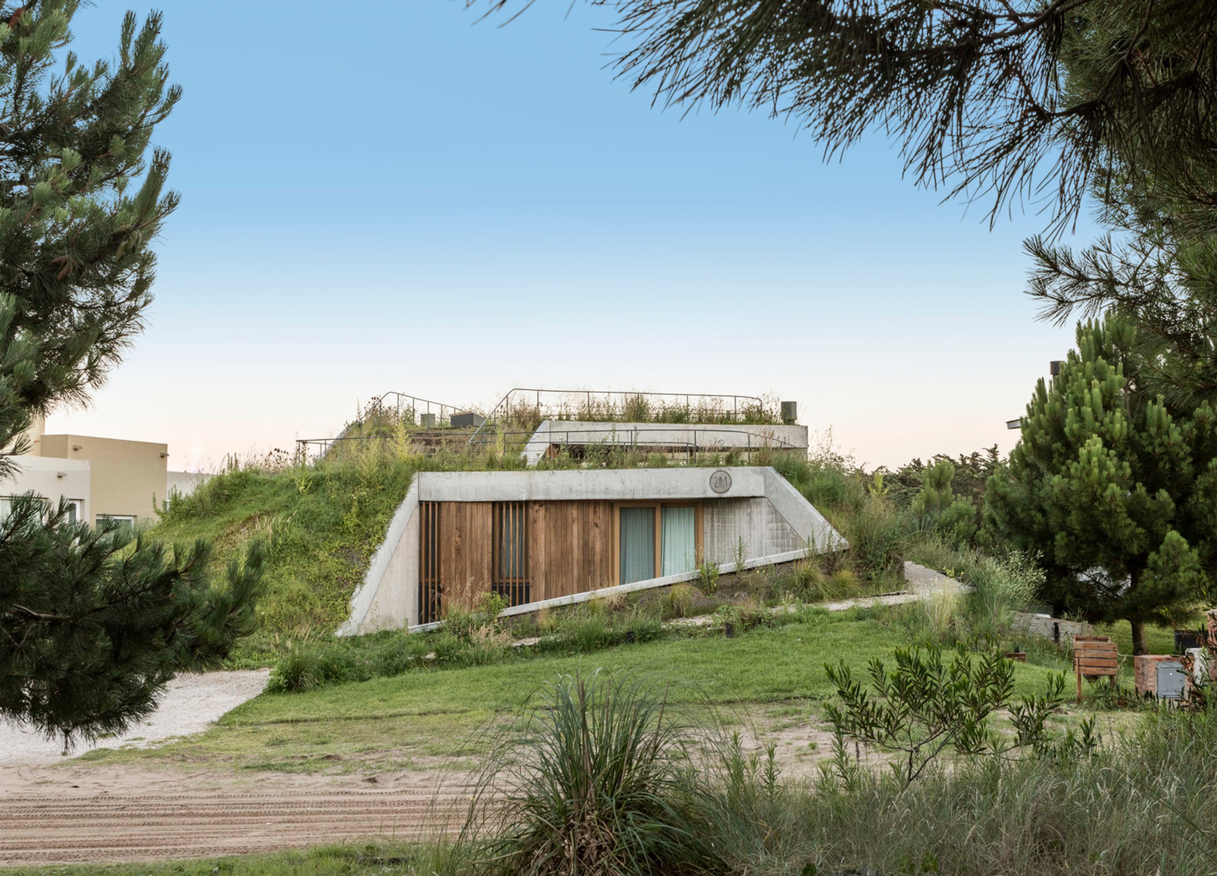 Coastal Dune House Design: Integrating Architecture with Nature
