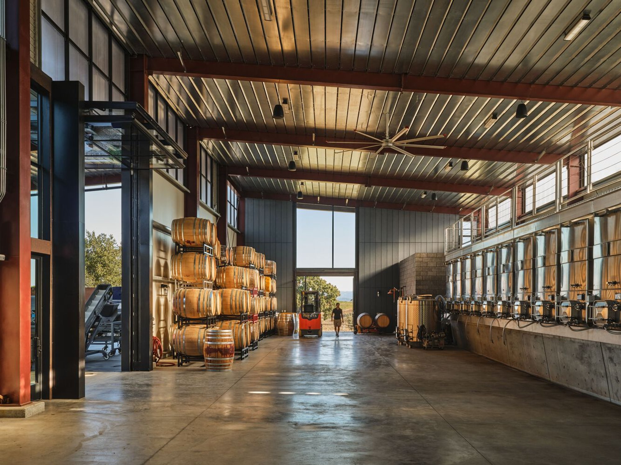 Eco-Friendly Winery Design in Paso Robles: Unveiling the Fulldraw Winery by Clayton Korte