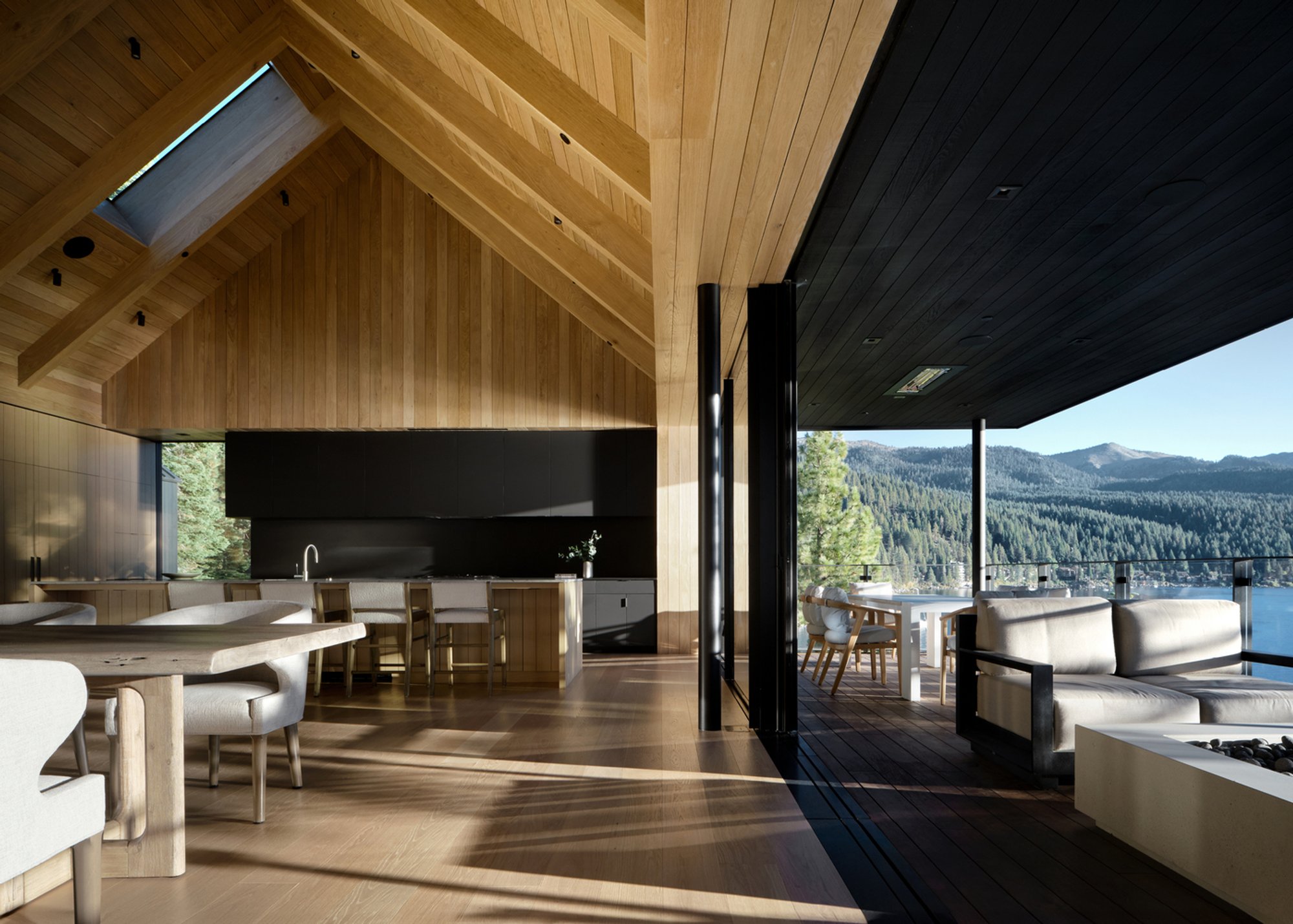 A Serene Escape into Nature: Discovering the Architectural Splendor of Lake Tahoe Cabins by RO | ROCKETT DESIGN