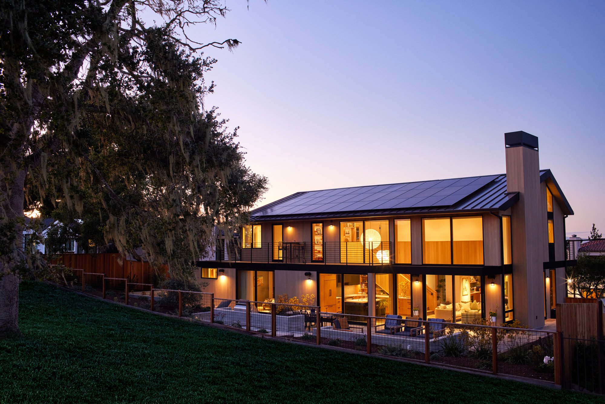 Pebble Beach Residence: A Testament to Mid-Century Modern Renovation