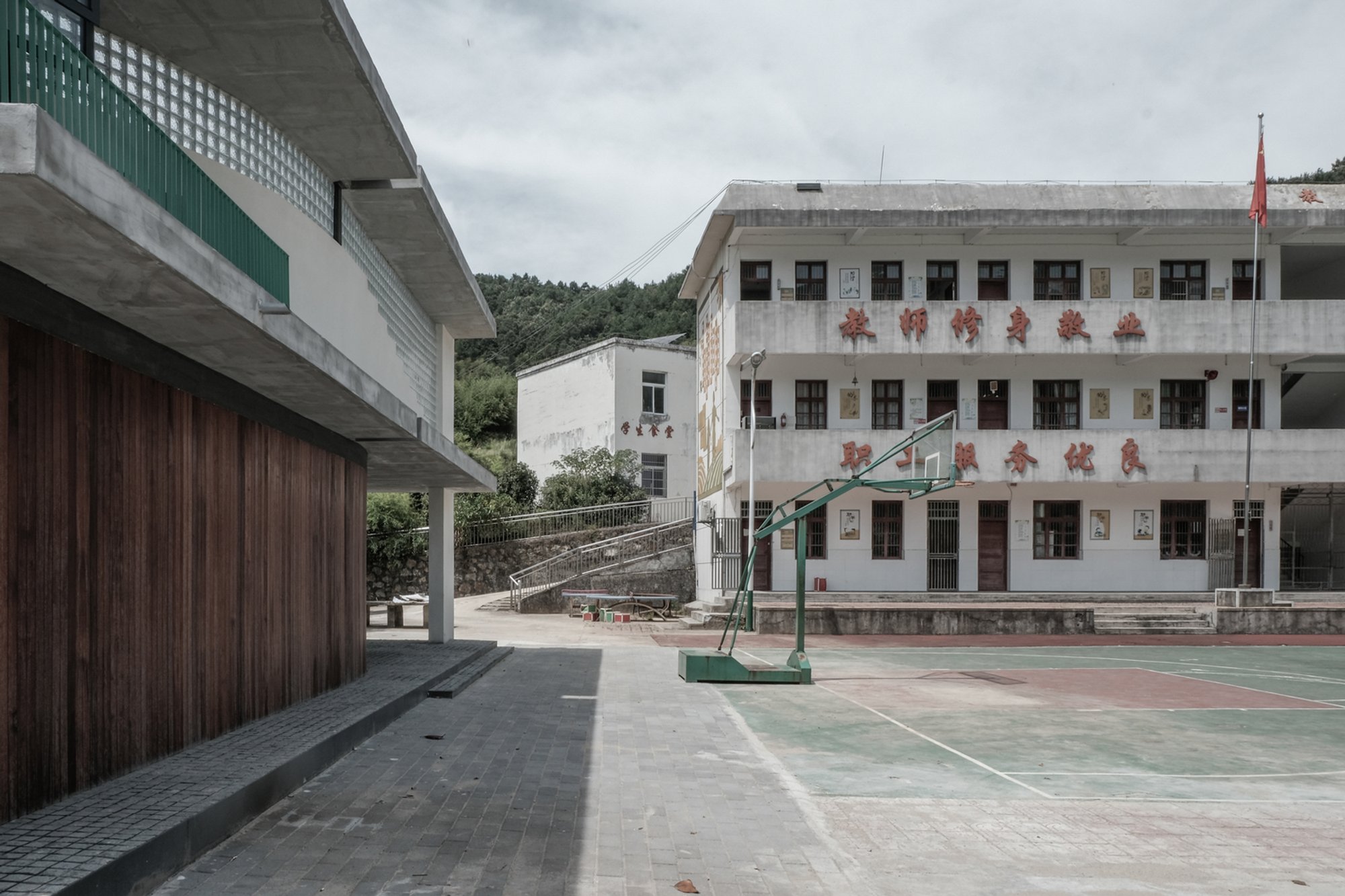 Exploring Innovative Community Library Design: A Case Study