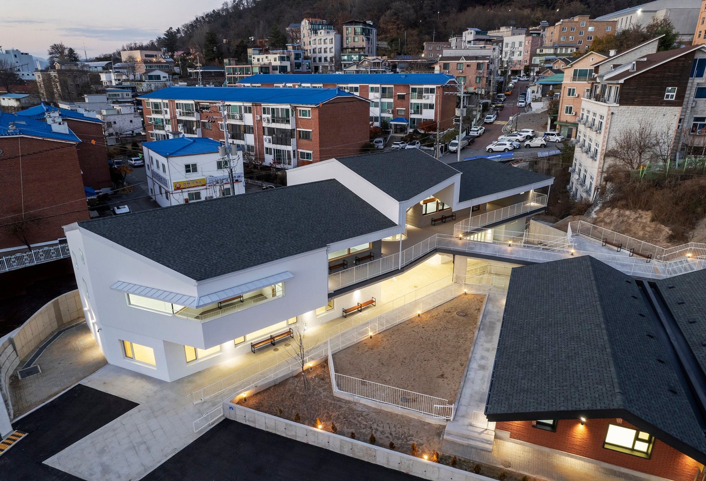 Gyodong Community Center: Pioneering Innovative Community Center Design