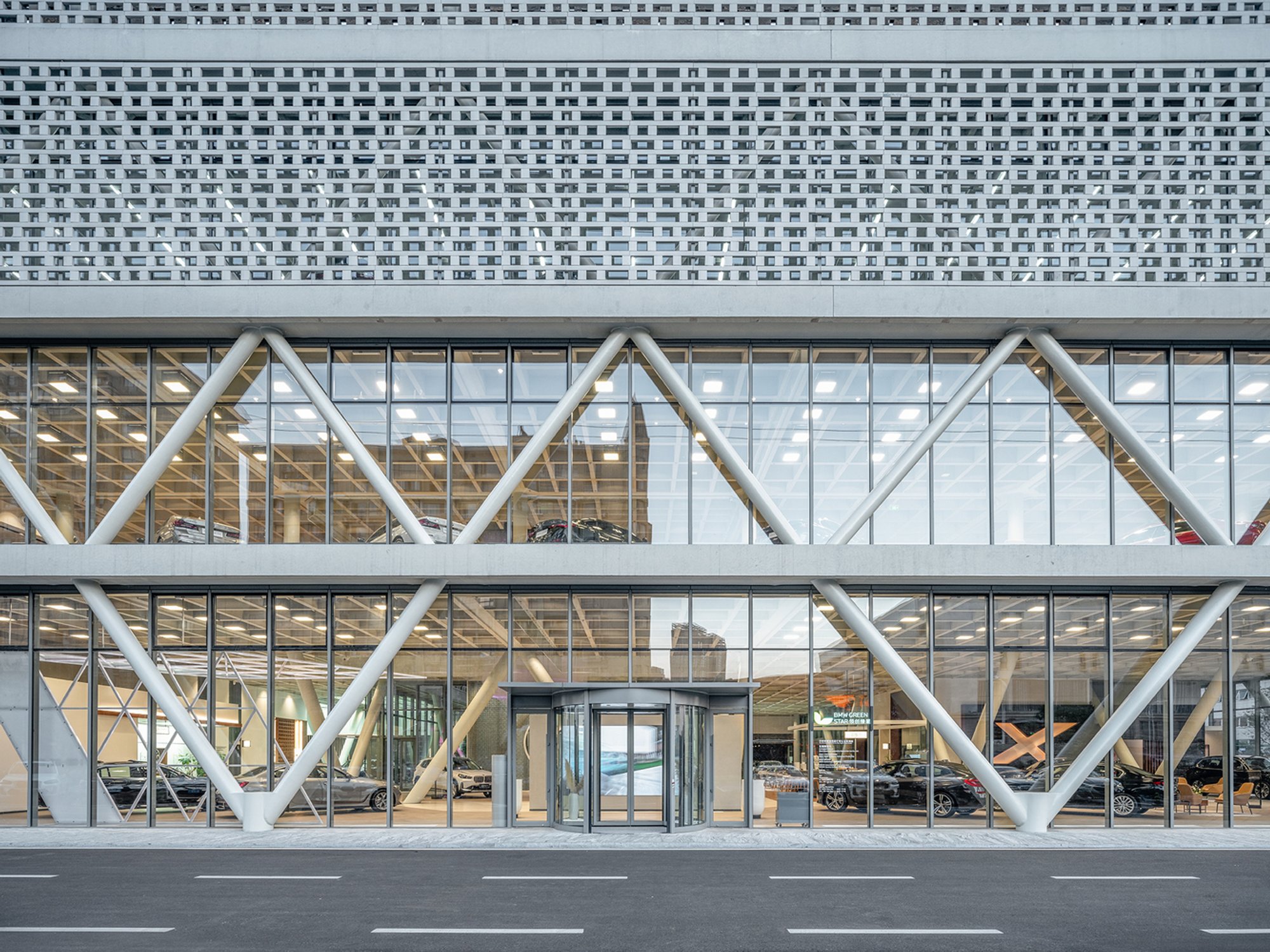 Sustainable Commercial Architecture: A Deep Dive into BMW Center by Atelier FCJZ