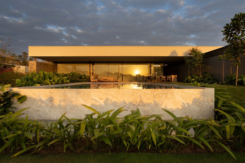 FE House by N2B Arquitetura