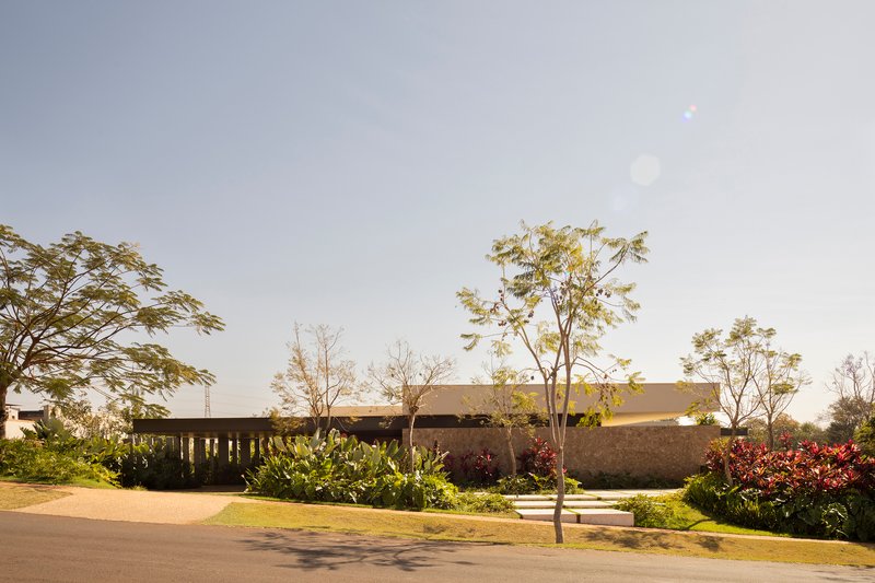 FE House by N2B Arquitetura