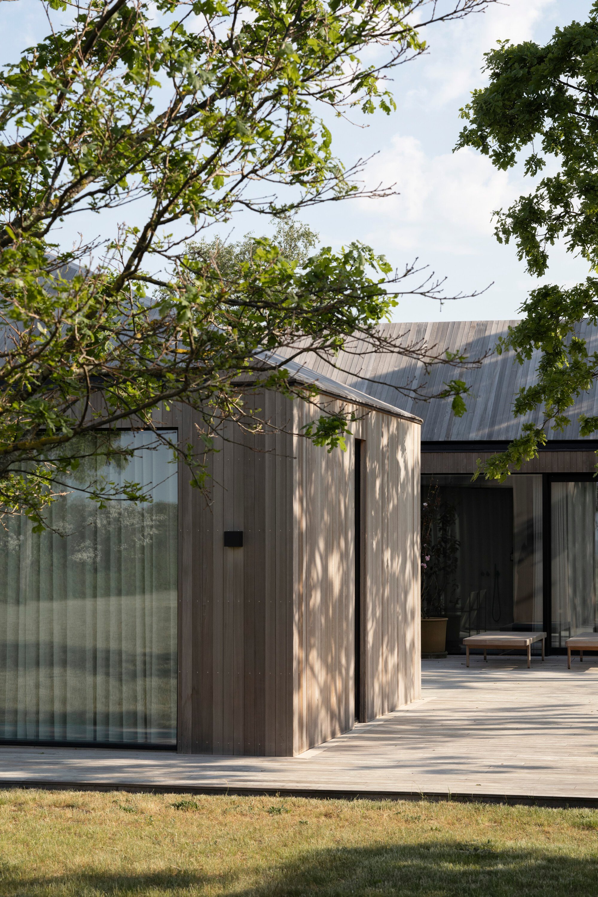Westergaarden: A Summer House Shaped by Wind