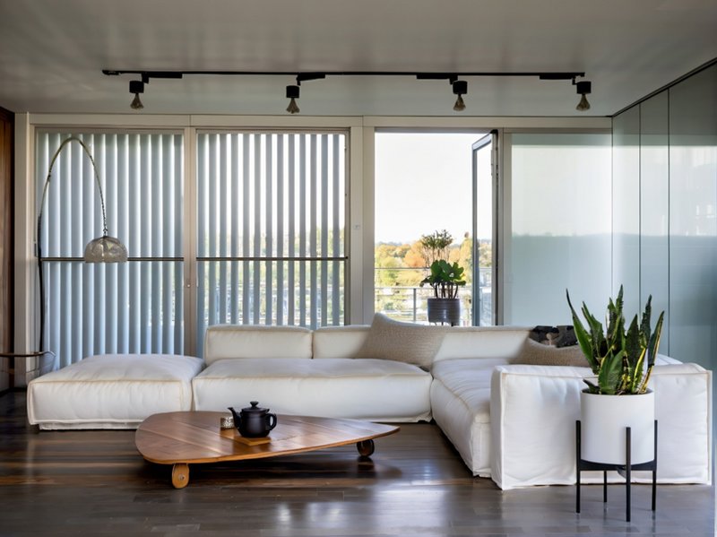 Figure 12 Interior Shots