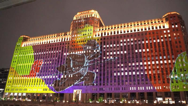 (Daria Tsoupikova/Courtesy Art on theMART)